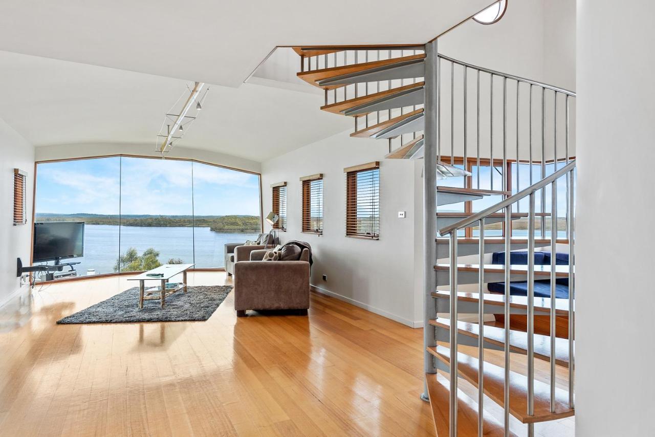 วีลเฮาส์ อพาร์ตเมนท์ Apartment สตรอน ภายนอก รูปภาพ